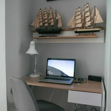 Aski New Powisle Apartment Warsaw